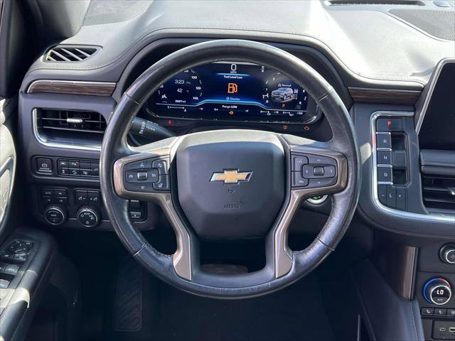 Used 2022 Chevrolet Suburban High Country AWD/4WD image 17