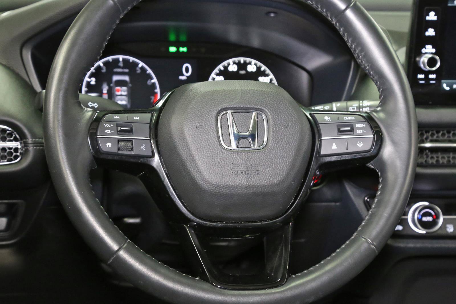 Used 2023 Honda HR-V EX-L image 7