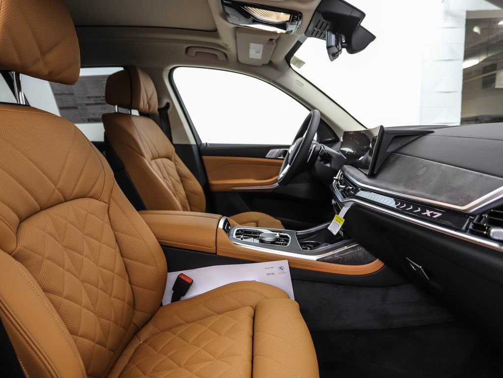 Used 2026 BMW X7 xDrive40i image 36