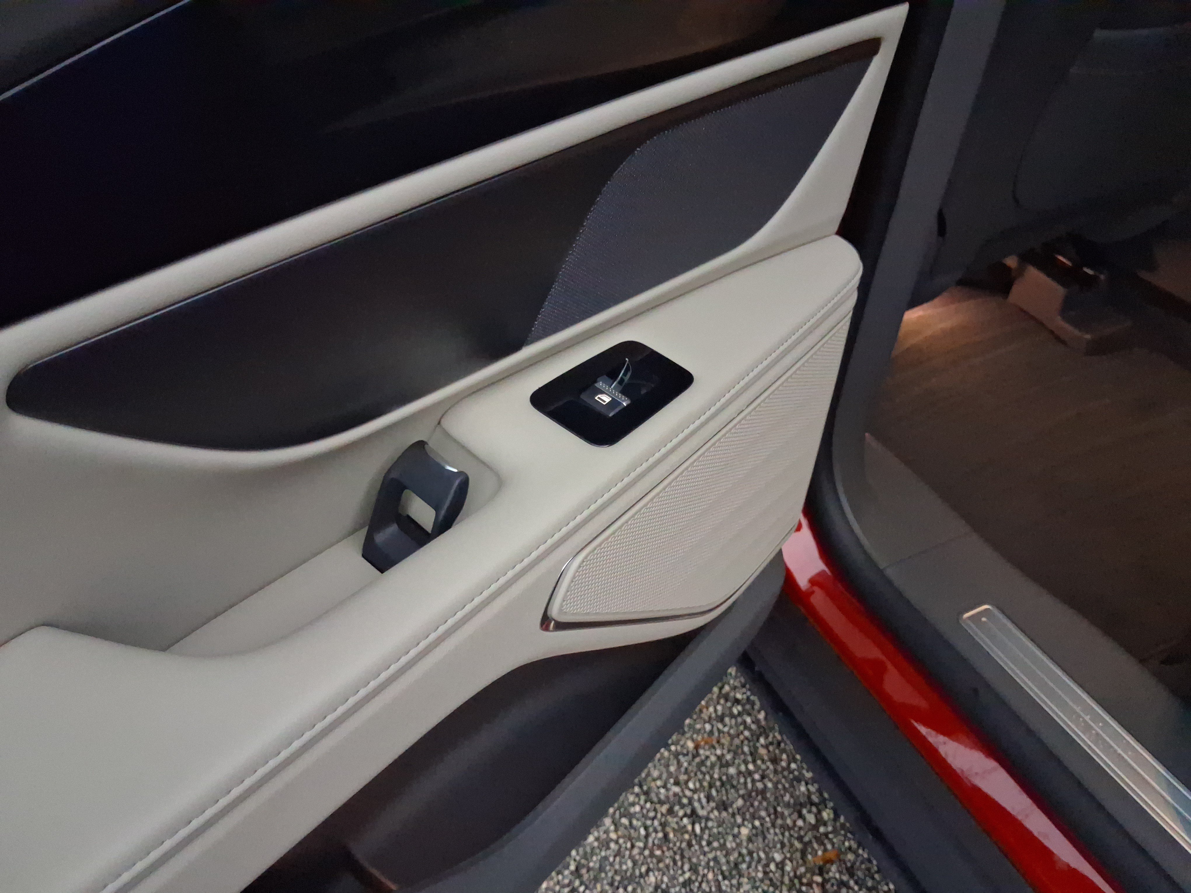 Certified 2024 Lincoln Nautilus Premier AWD/4WD image 10