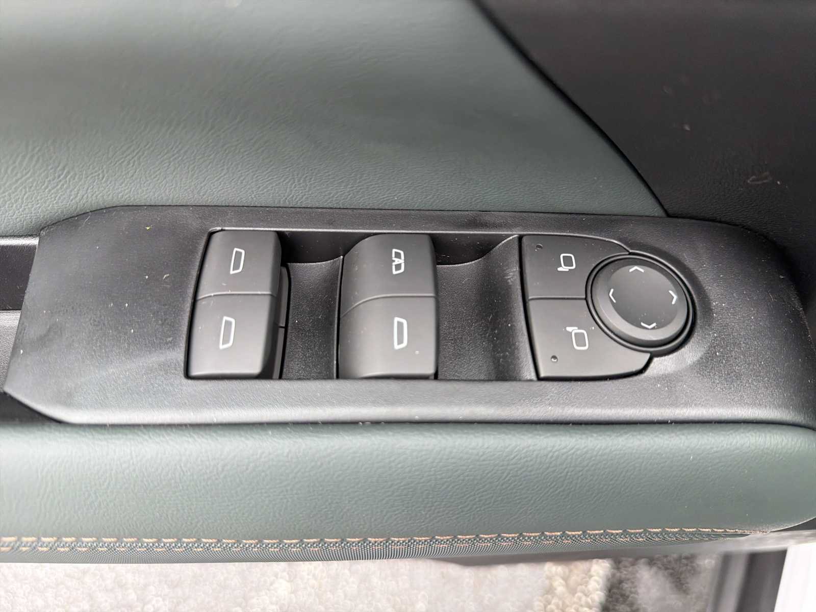 New 2027 GMC Terrain AT4 AWD/4WD image 18