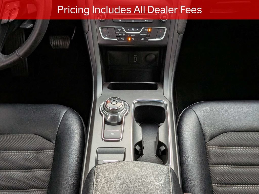 Used 2018 Ford Fusion SE w/ Equipment Group 201A FWD image 18