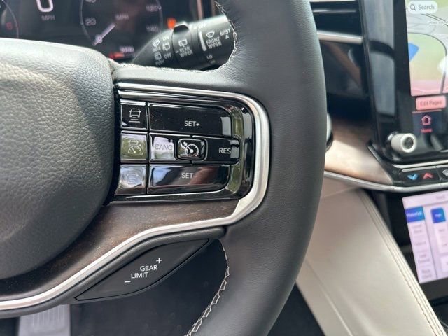 New 2024 Jeep Grand Wagoneer L 4WD w/ Flexible Seating Group image 14