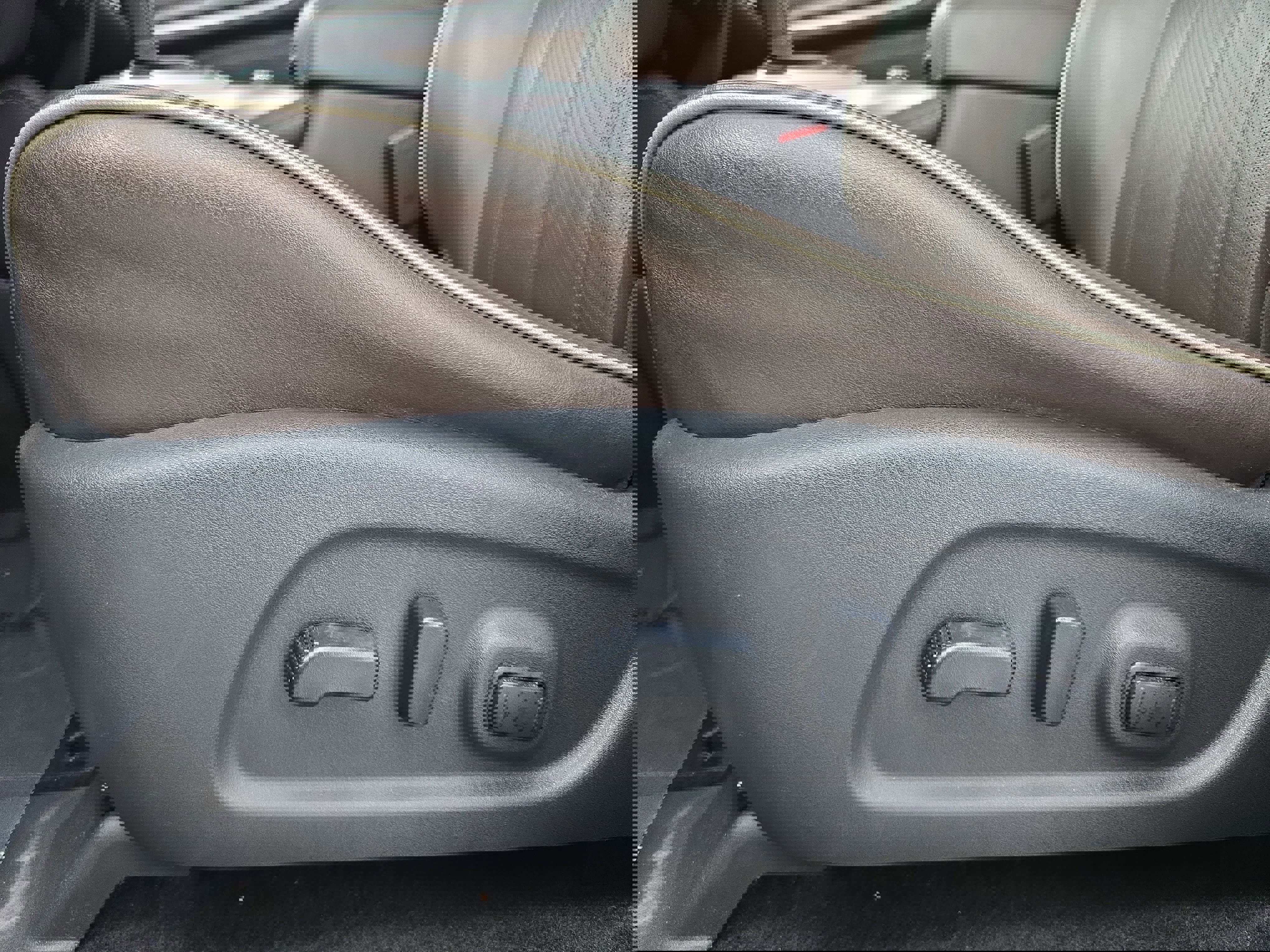 Used 2019 INFINITI QX60 Luxe w/ Essential Package image 30