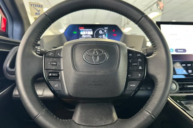 Used 2023 Toyota bZ4X FWD image 28