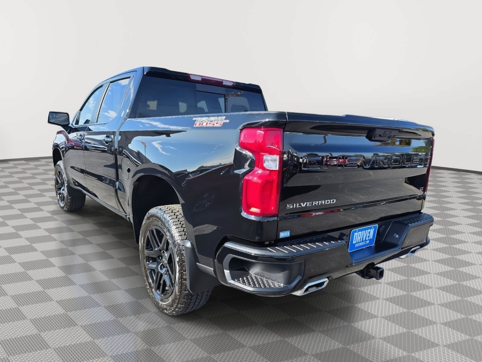 Used 2026 Chevrolet Silverado 1500 LT Trail Boss w/ Convenience Package II AWD/4WD image 6