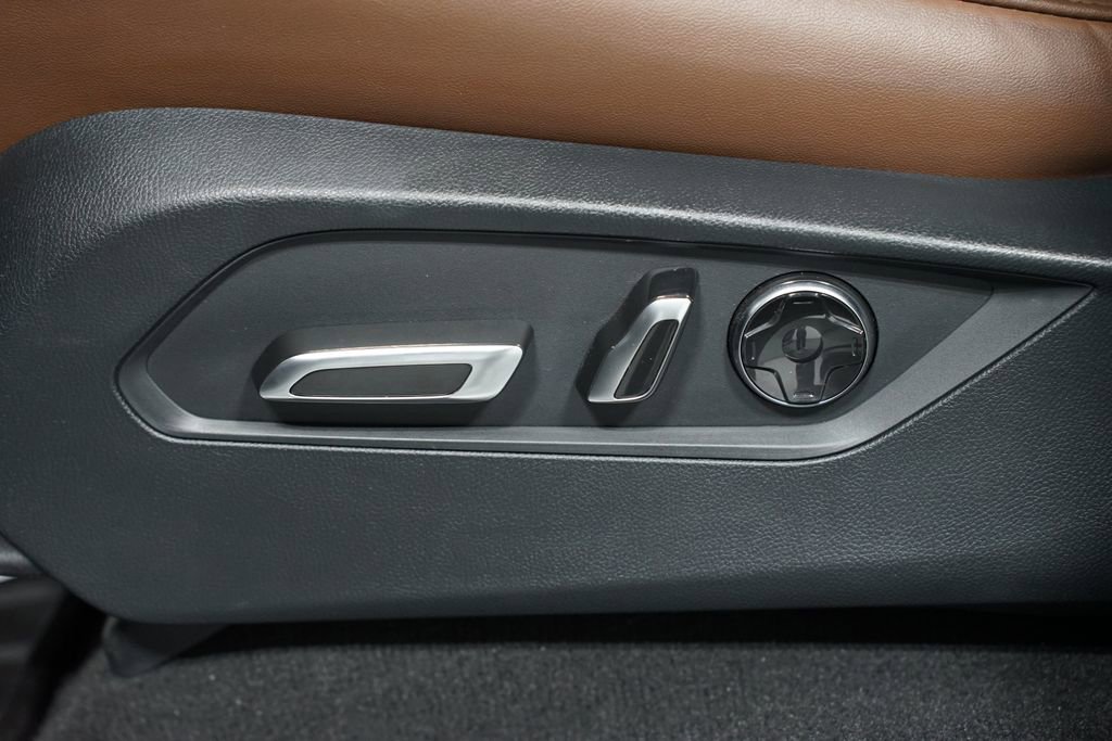 Used 2025 Acura MDX w/ Technology Package image 32