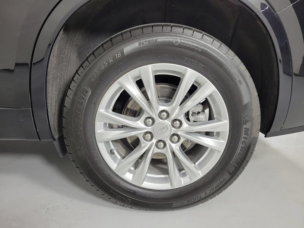 Certified 2024 Cadillac XT6 Luxury AWD/4WD image 11