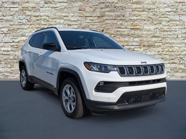 Used 2025 Jeep Compass Latitude w/ Convenience Group