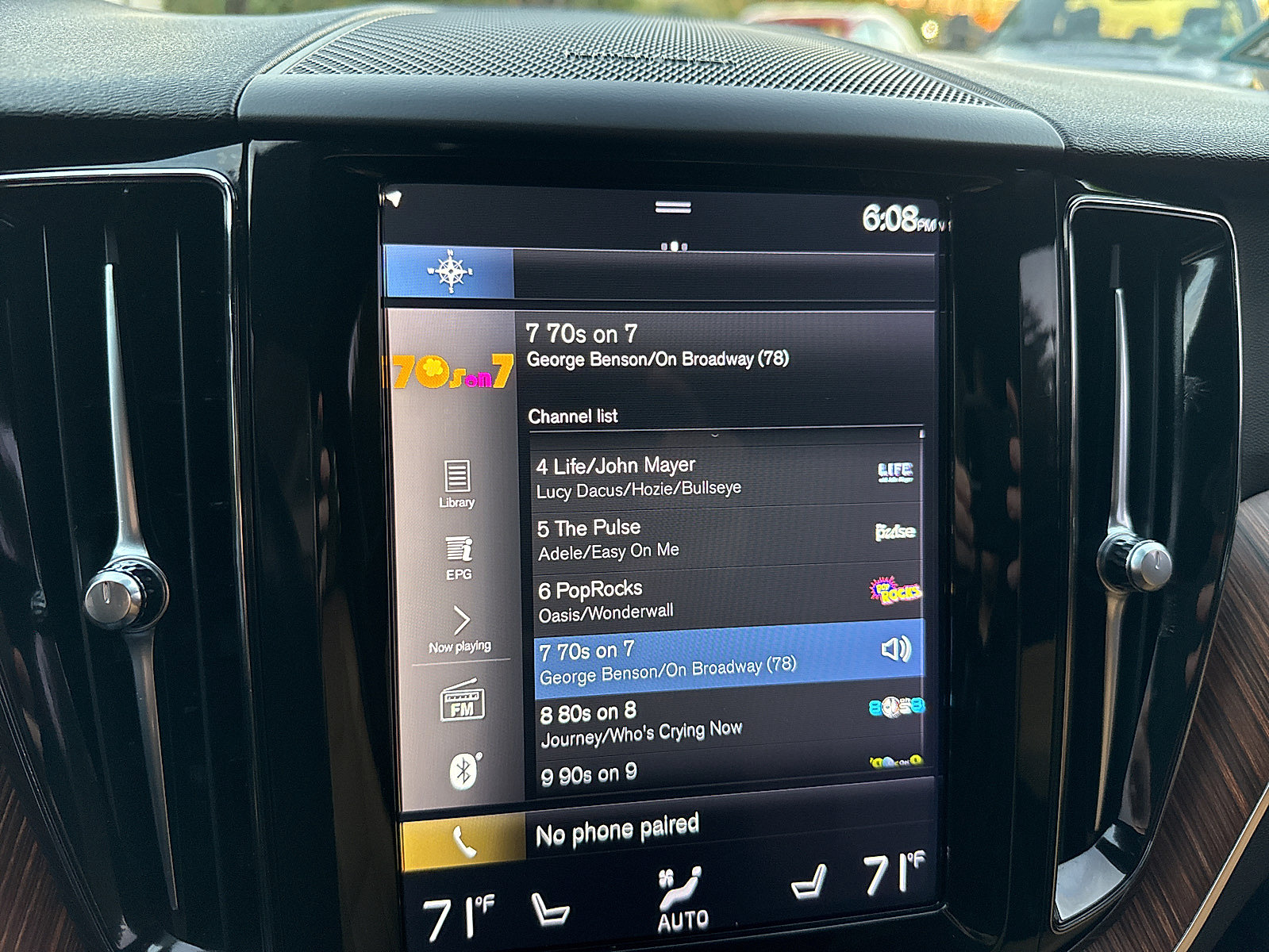 Used 2019 Volvo XC60 T5 Momentum w/ Multimedia Package AWD/4WD image 61