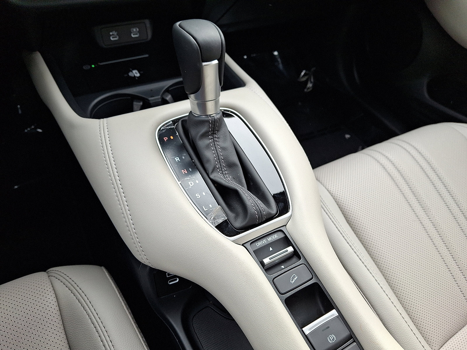 Certified 2026 Honda HR-V EX-L image 15