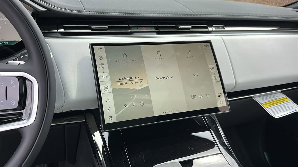 New 2026 Land Rover Range Rover Sport SE image 15