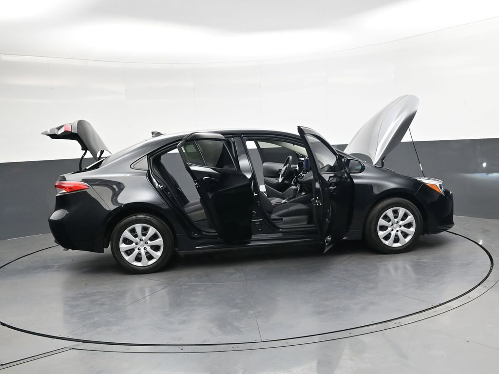 Used 2024 Toyota Corolla LE FWD image 45