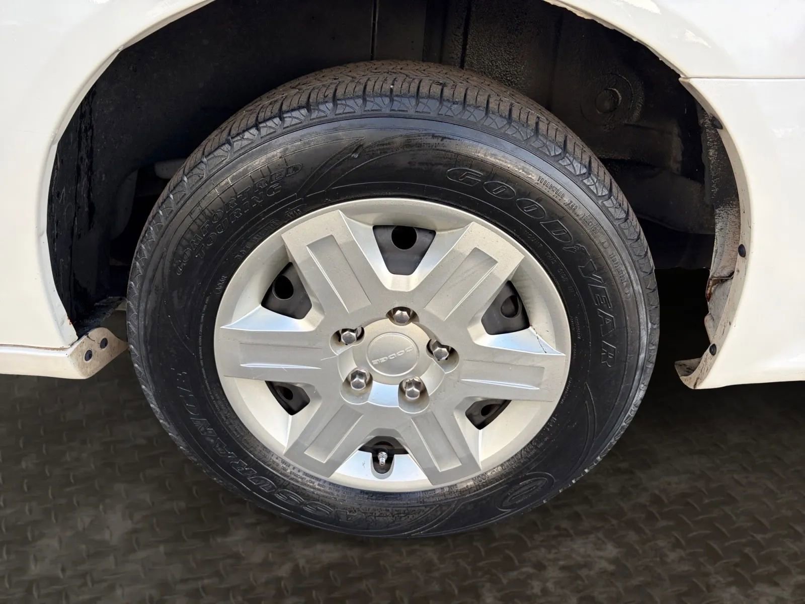 Used 2012 Dodge Grand Caravan SE image 33