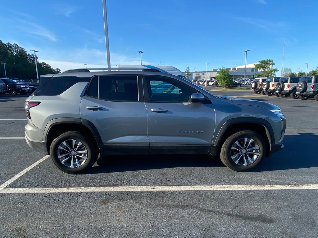 Used 2025 Chevrolet Equinox LT w/ Convenience Package II image 8