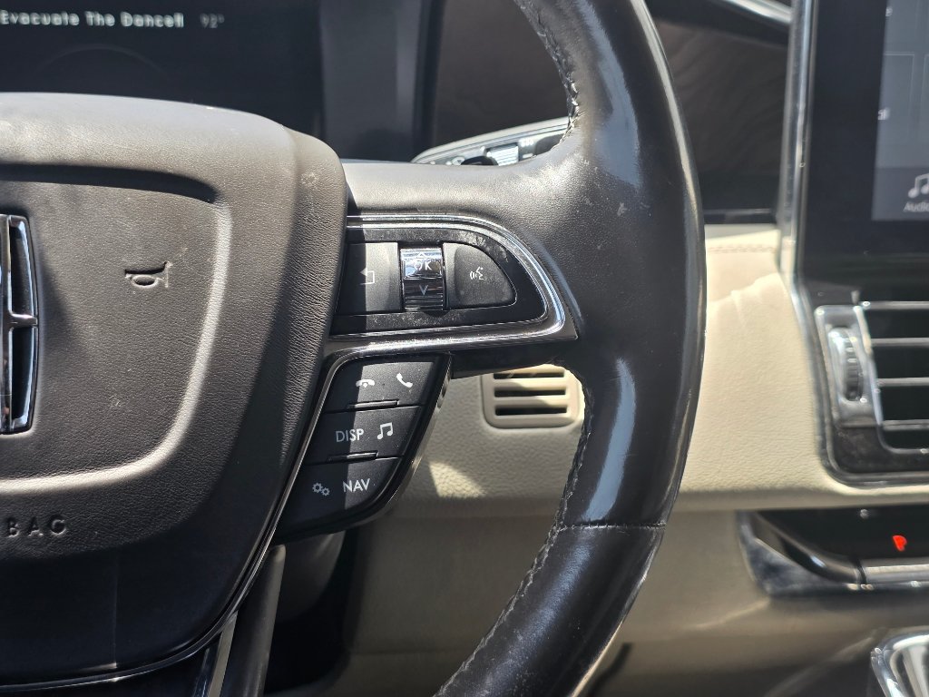 Used 2018 Lincoln Navigator L Select AWD/4WD image 34