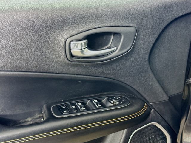 Used 2018 Jeep Compass Limited w/ Navigation Group image 17