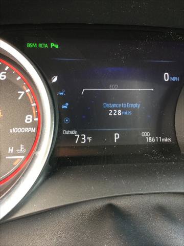 Certified 2018 Toyota Camry XSE FWD image 2