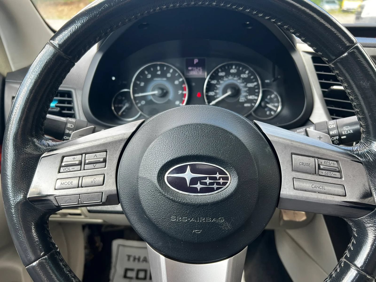 Used 2010 Subaru Outback 2.5i Limited AWD/4WD image 17