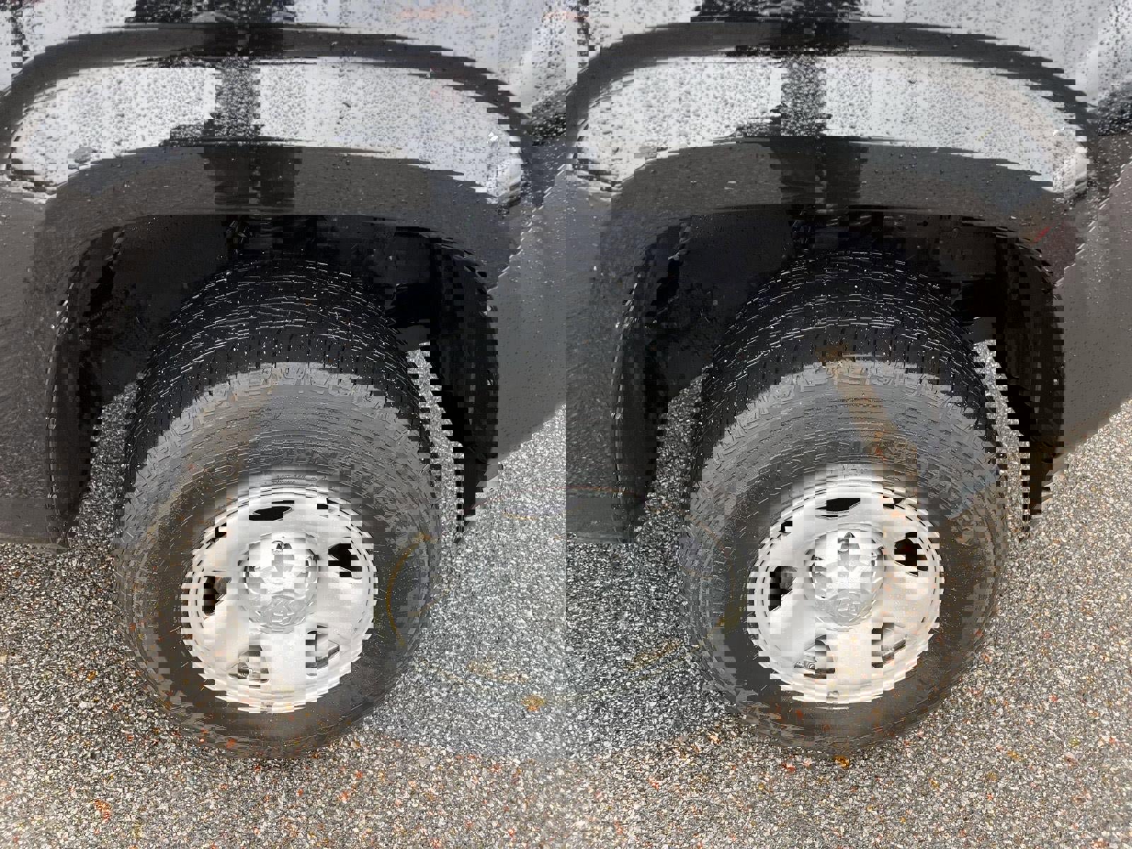 Used 2023 Toyota Tacoma SR image 9