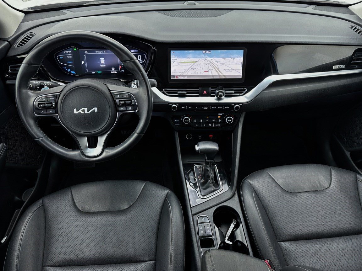 Used 2022 Kia Niro EX Premium FWD image 15