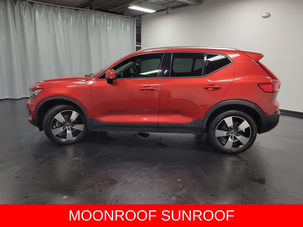 Used 2019 Volvo XC40 T5 Momentum AWD/4WD image 6