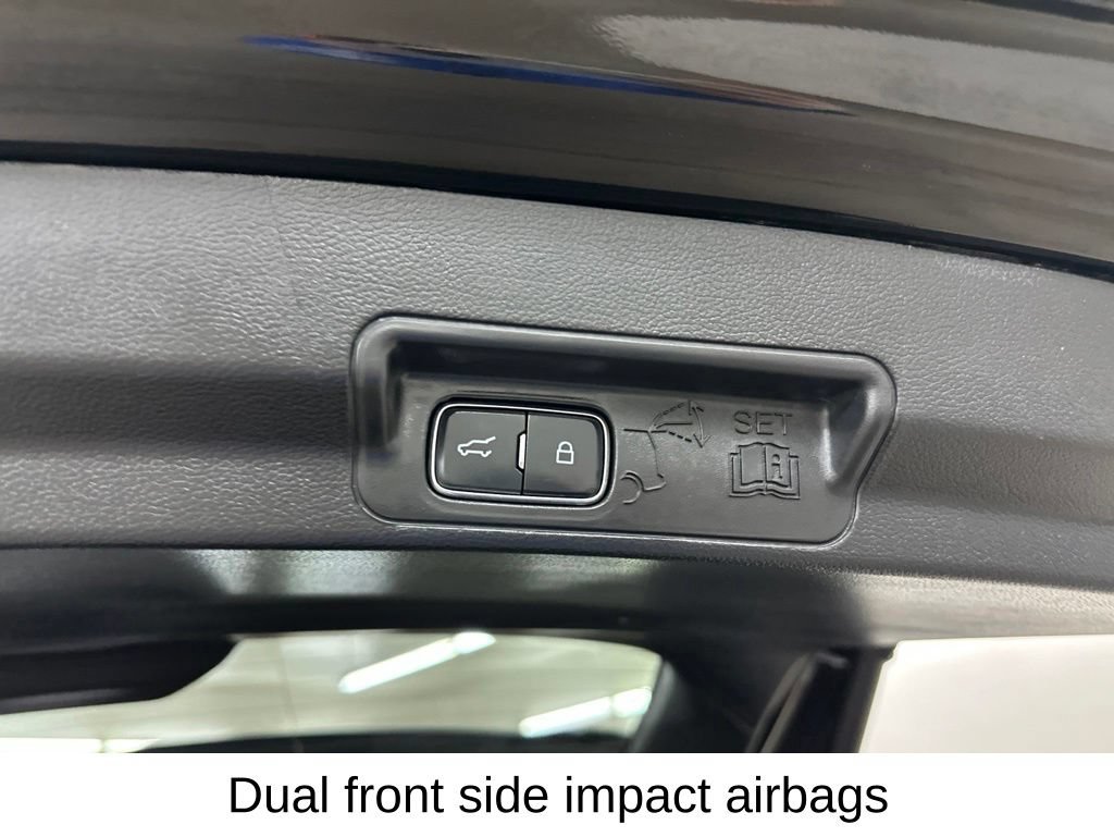 Used 2025 Ford Explorer Platinum w/ LUX Leather Package AWD/4WD image 29