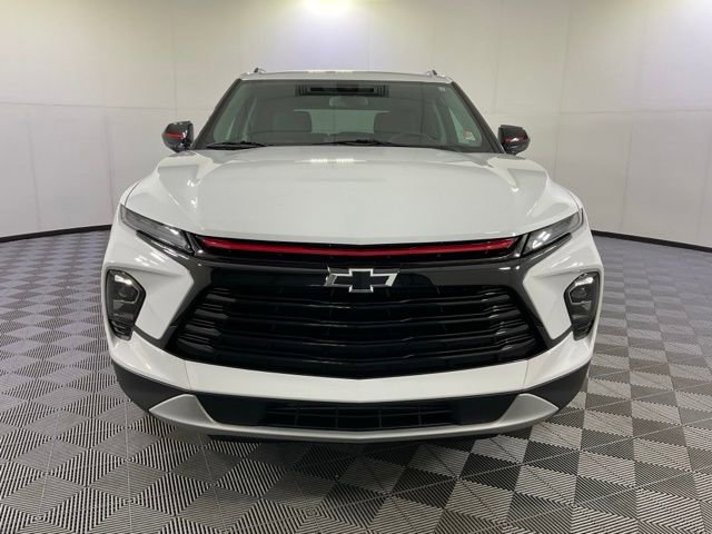 Used 2024 Chevrolet Blazer LT w/ Redline Edition image 2