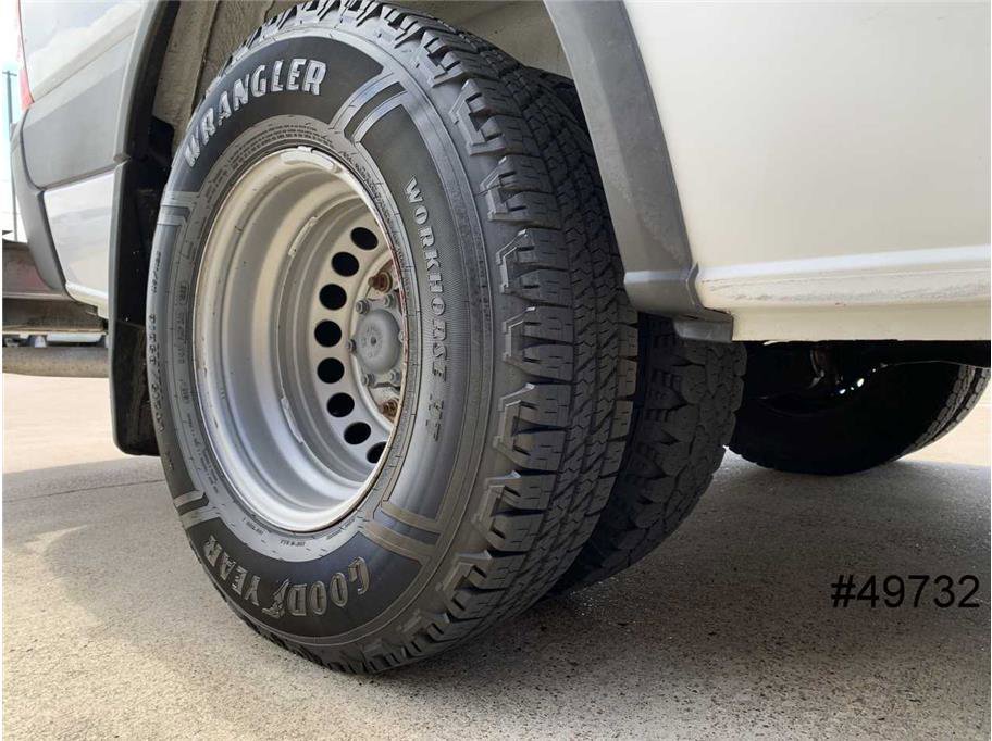 Used 2012 Mercedes-Benz Sprinter 3500 image 25