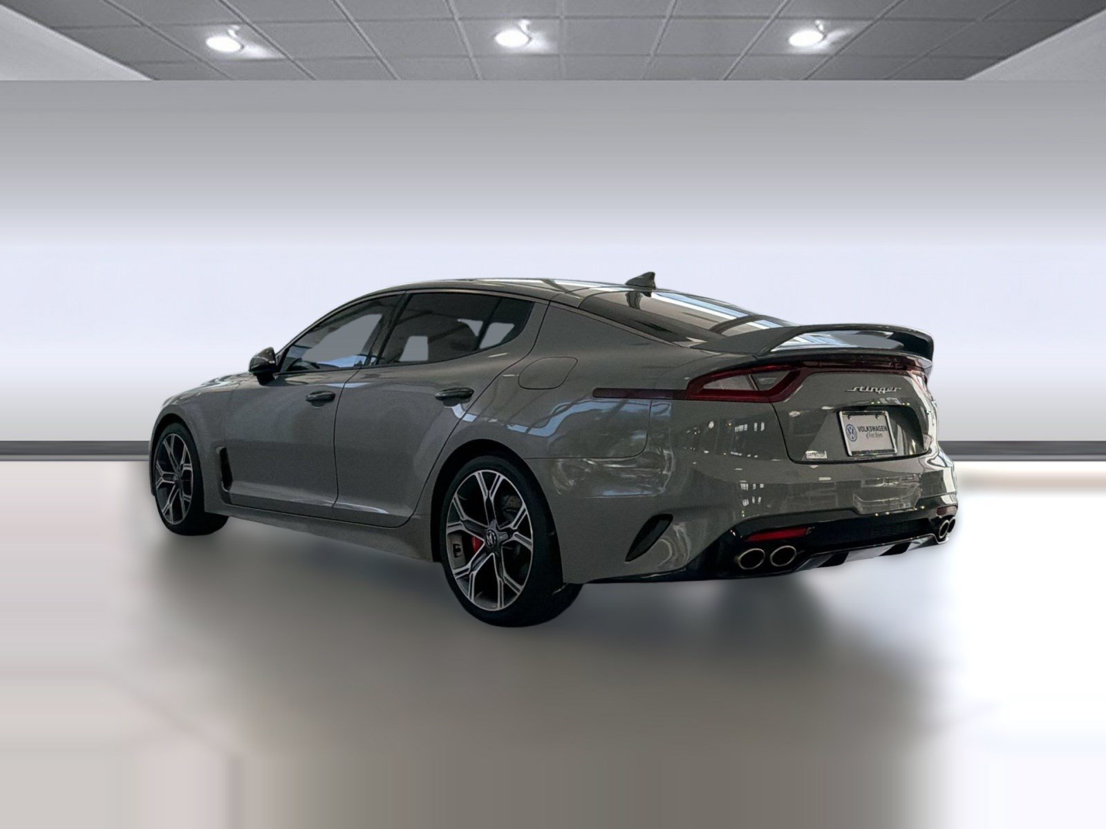 Used 2020 Kia Stinger GT1 RWD image 3