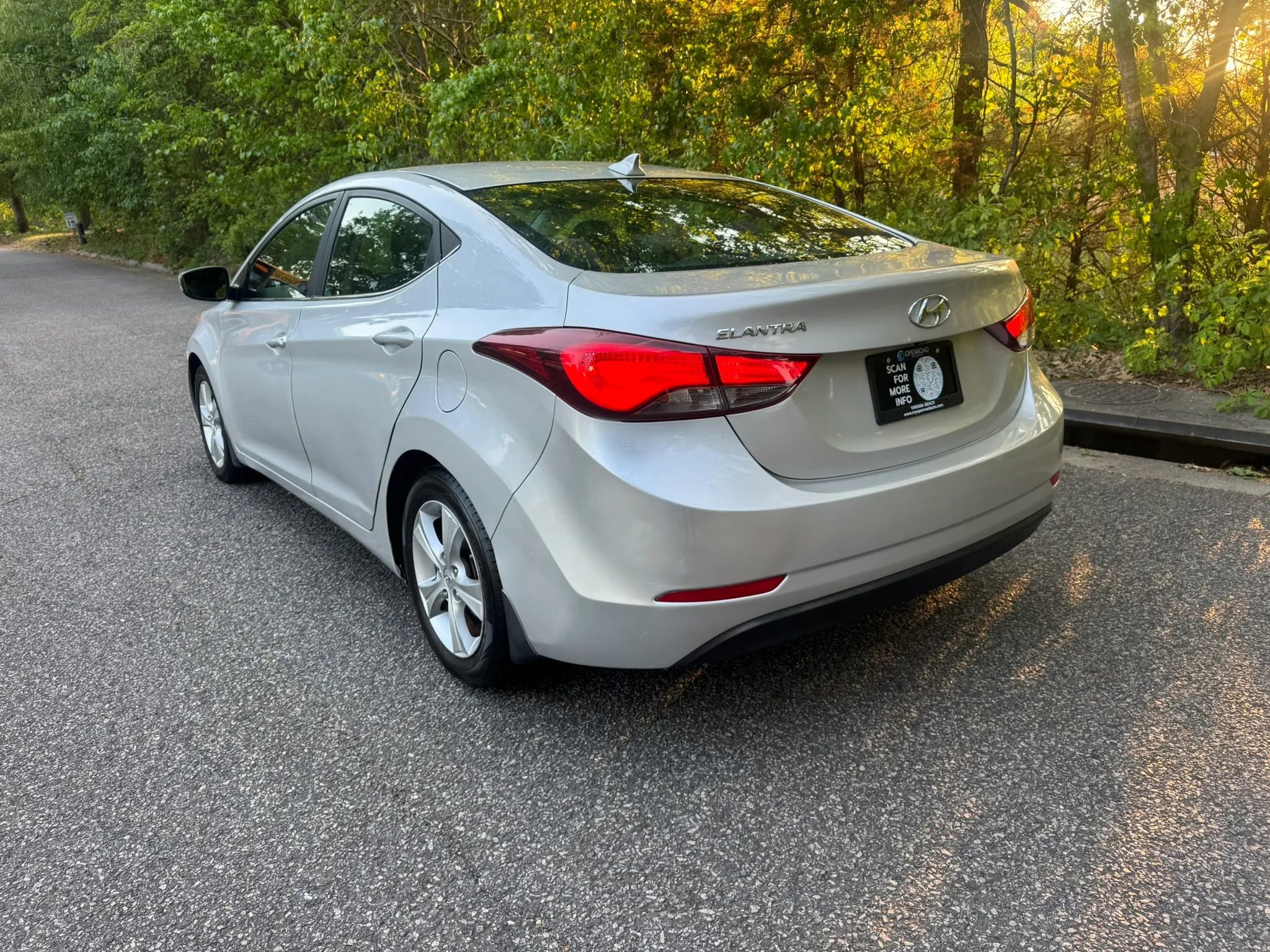 Used 2016 Hyundai Elantra Value Edition FWD image 5