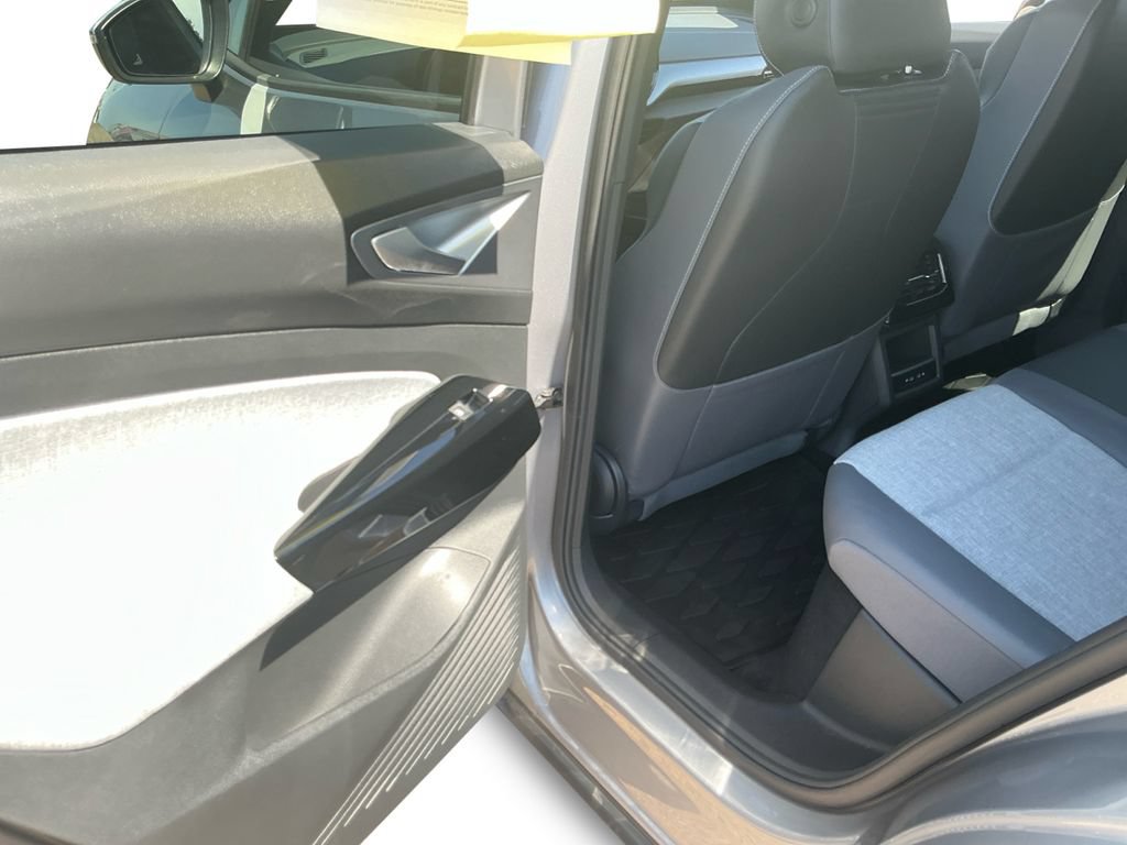 Used 2023 Volkswagen ID.4 Pro AWD/4WD image 21