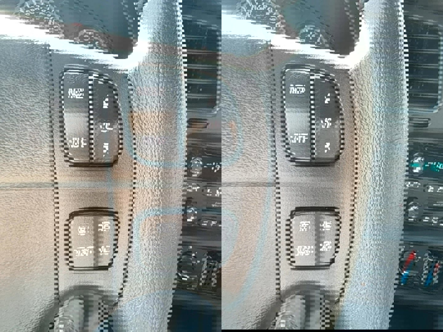 Used 2002 Chevrolet Monte Carlo SS w/ Preferred Equipment Group FWD image 30