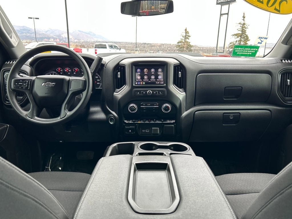 Used 2024 Chevrolet Silverado 1500 Custom Trail Boss w/ LPO, Dark Essentials Package image 7