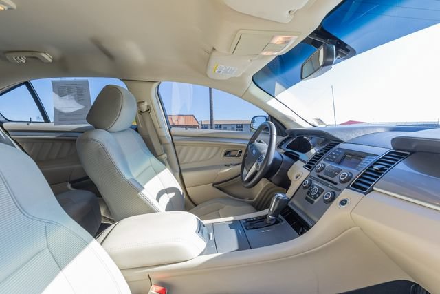 Used 2017 Ford Taurus SEL AWD/4WD image 17