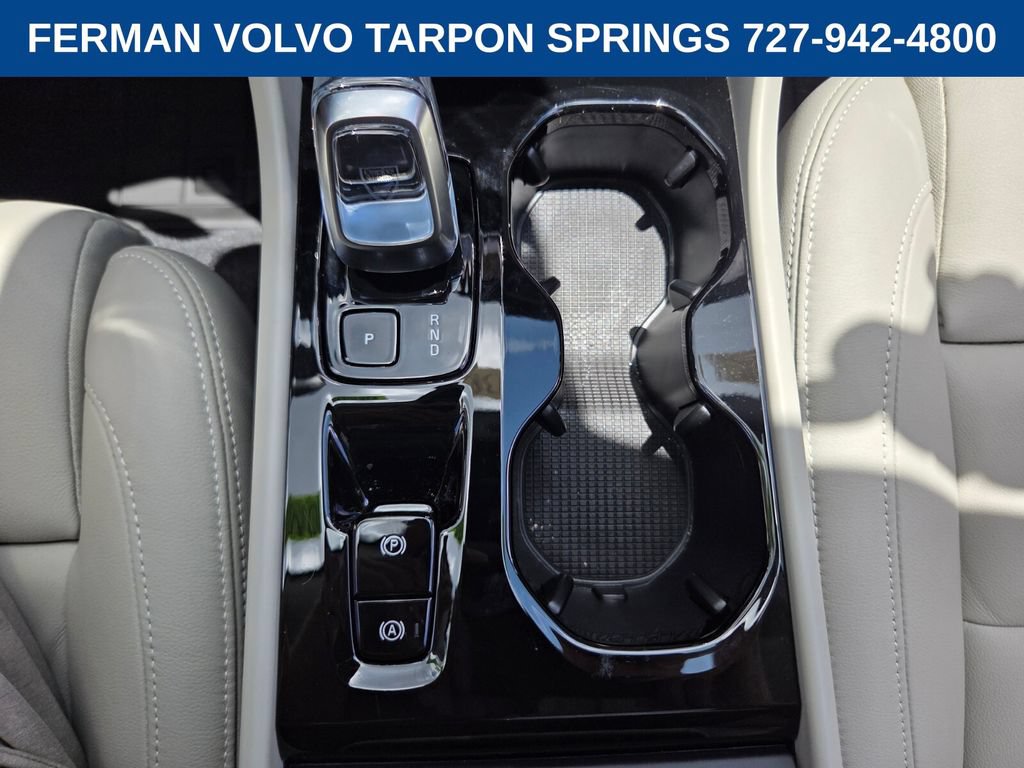 New 2026 Volvo XC40 B5 Plus w/ Protection Package Premier AWD/4WD image 28