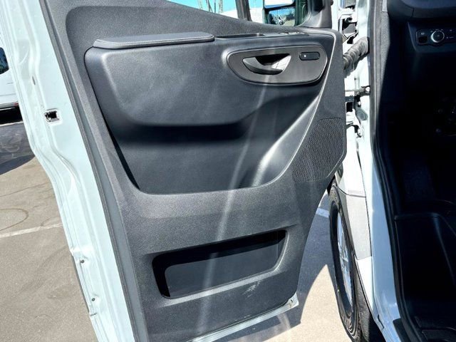 New 2024 Mercedes-Benz Sprinter 2500 image 19