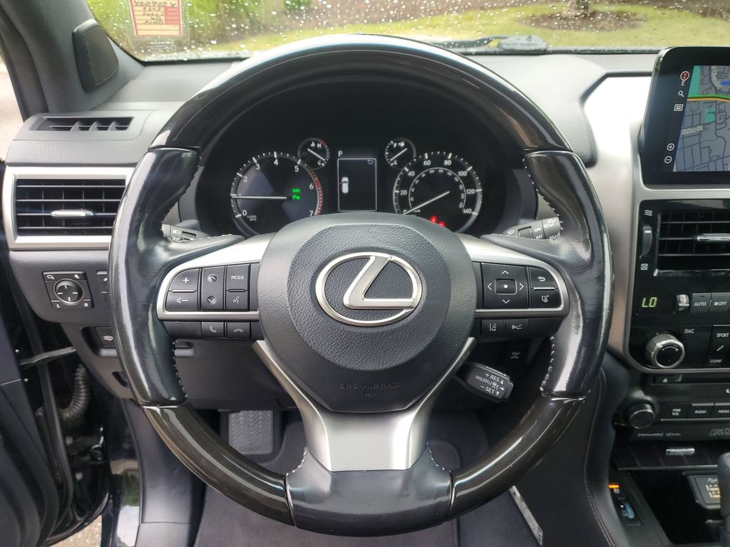 Used 2023 Lexus GX 460 Luxury w/ Accessory Package AWD/4WD image 21