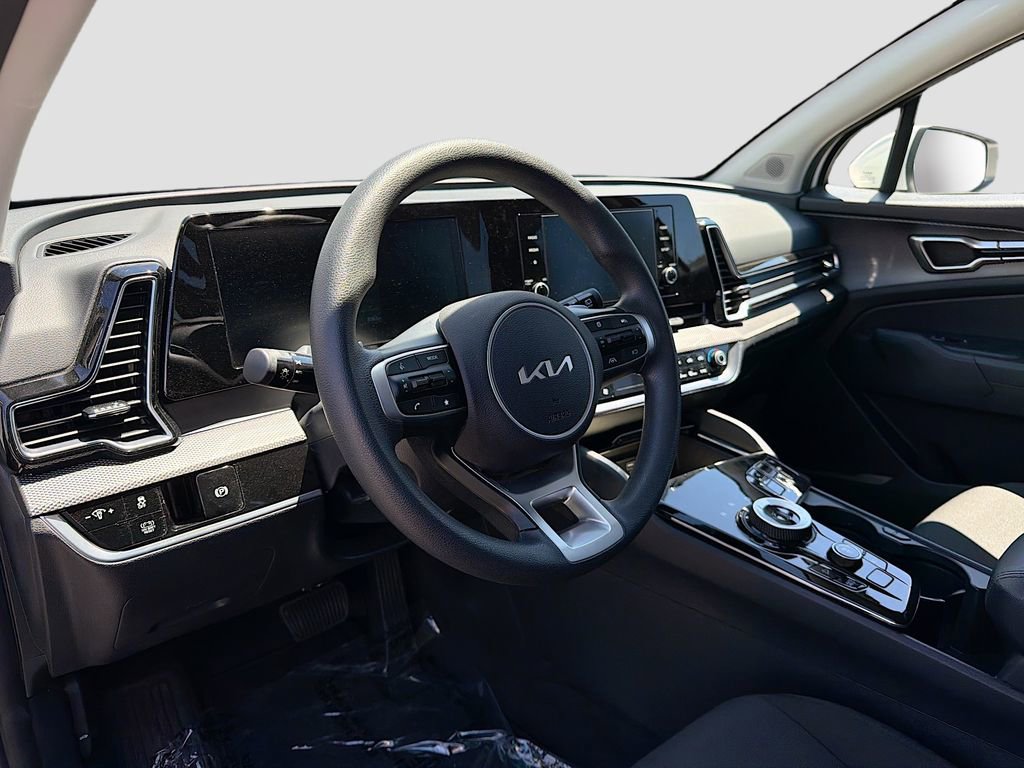Used 2025 Kia Sportage LX AWD/4WD image 9