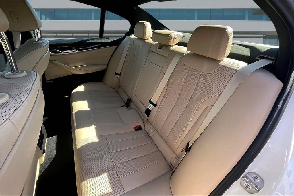Used 2023 BMW 540i xDrive w/ Convenience Package AWD/4WD image 22