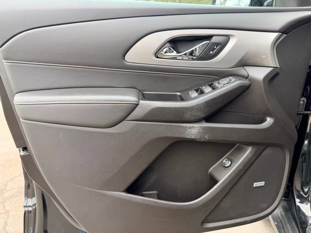 Used 2020 Chevrolet Traverse RS image 20