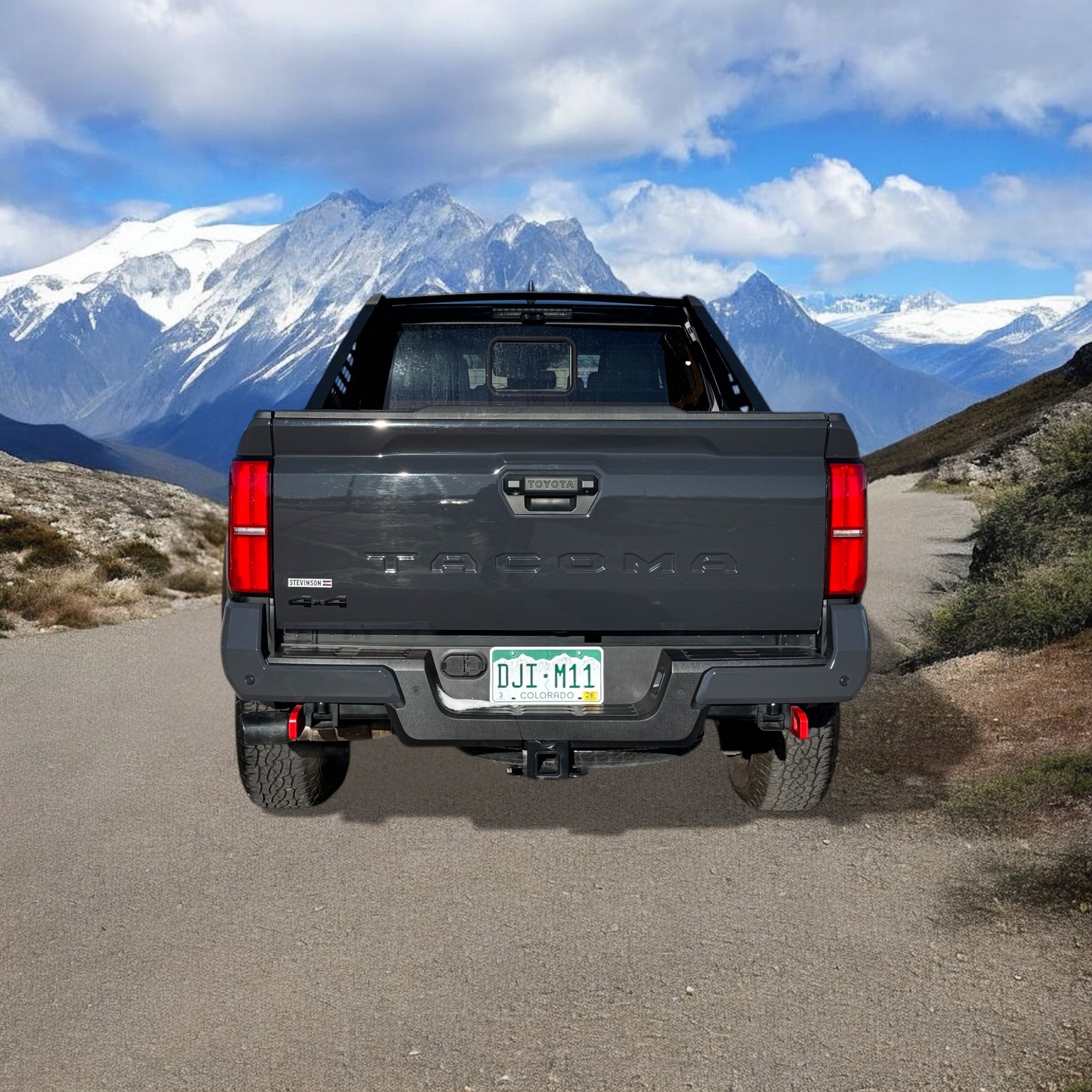 Used 2024 Toyota Tacoma TRD Off-Road image 4