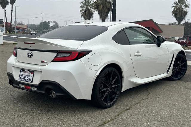 Certified 2024 Toyota GR86 Premium image 2
