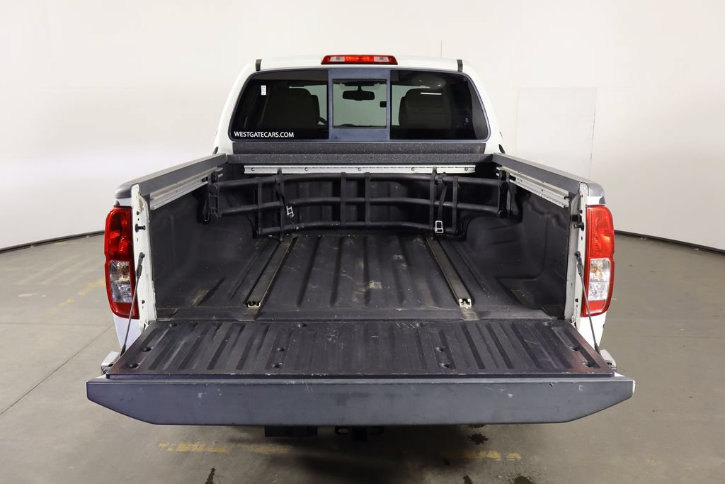 Used 2017 Nissan Frontier SV w/ SV Value Truck Package RWD image 17