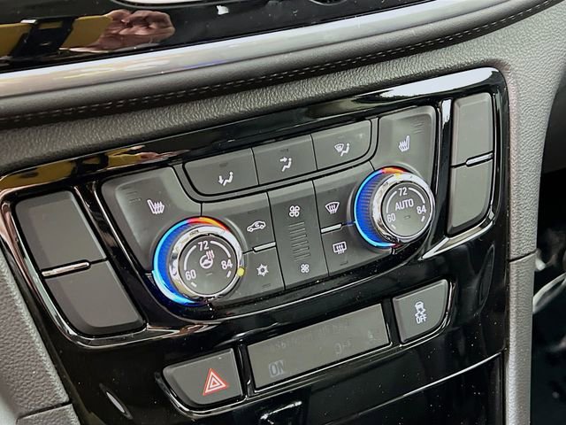 Used 2019 Buick Encore Essence image 14