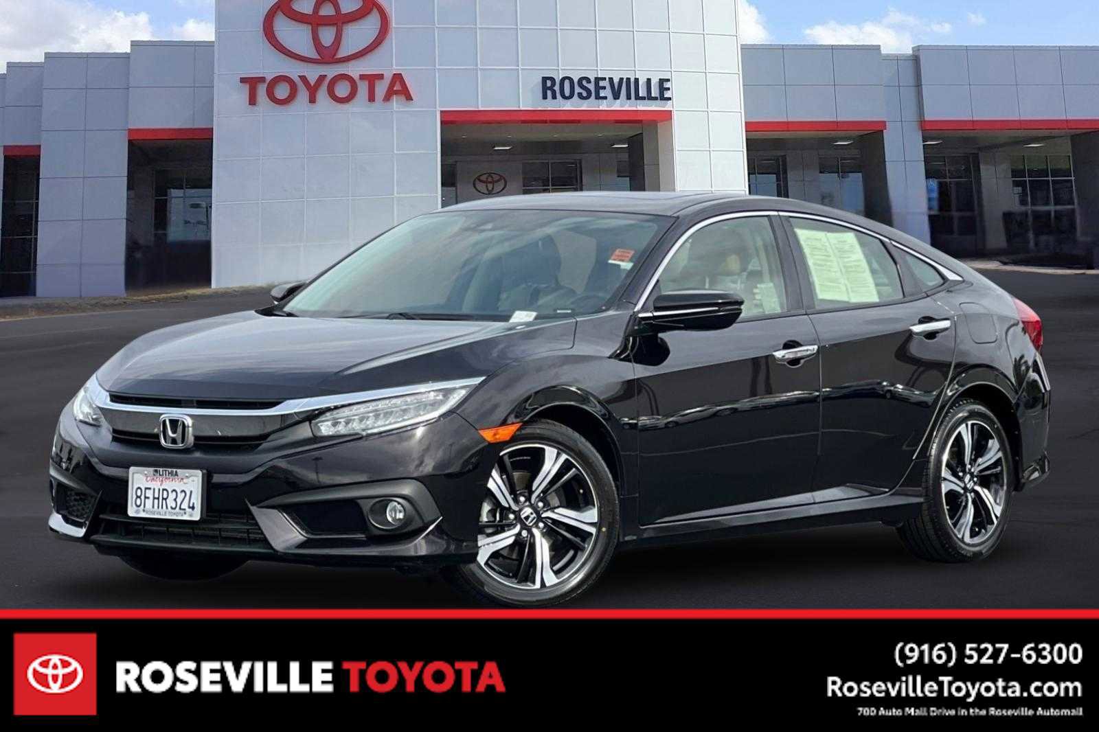 Used 2018 Honda Civic Touring image 1