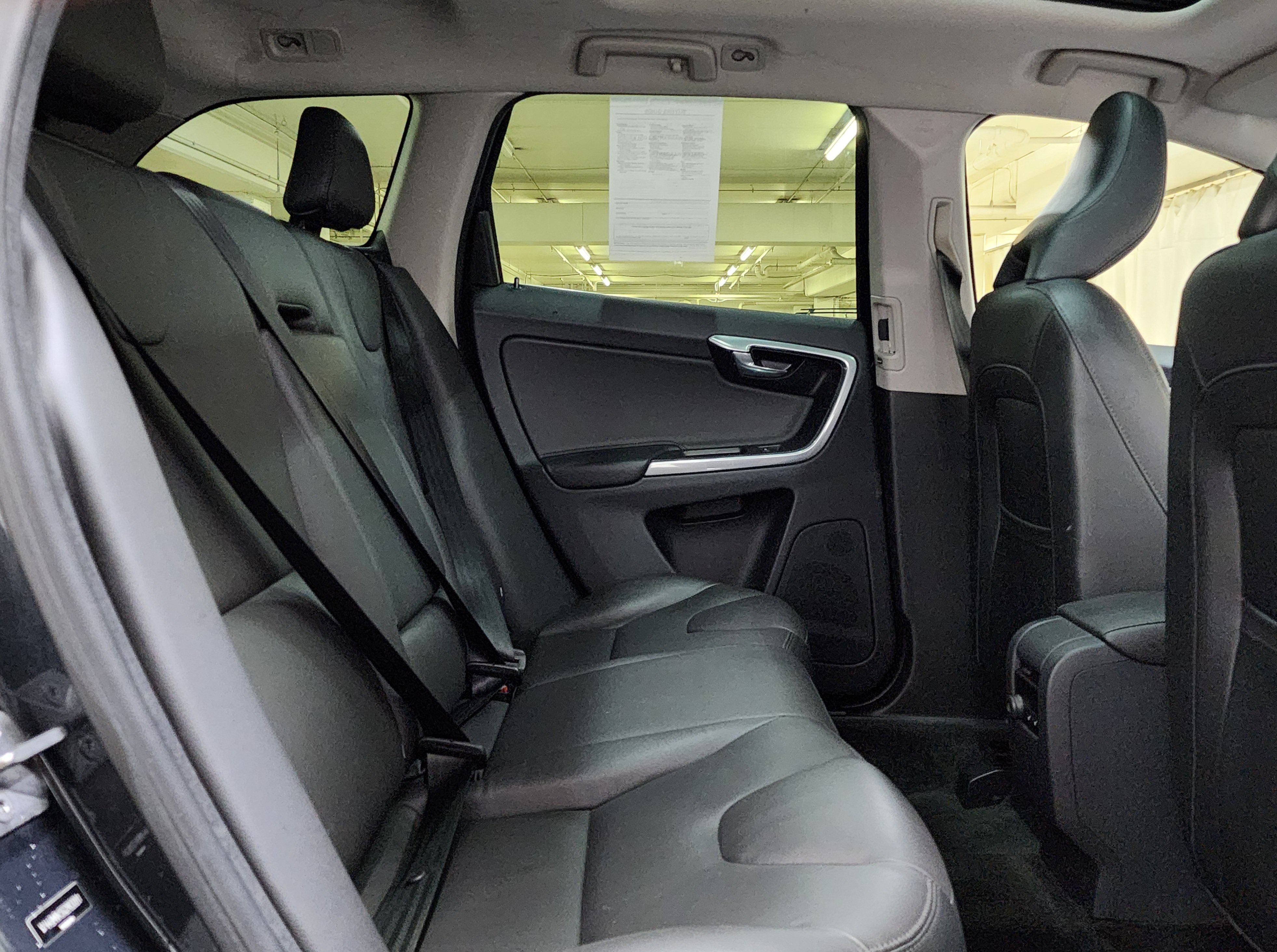 Used 2016 Volvo XC60 T6 w/ Climate Package AWD/4WD image 20