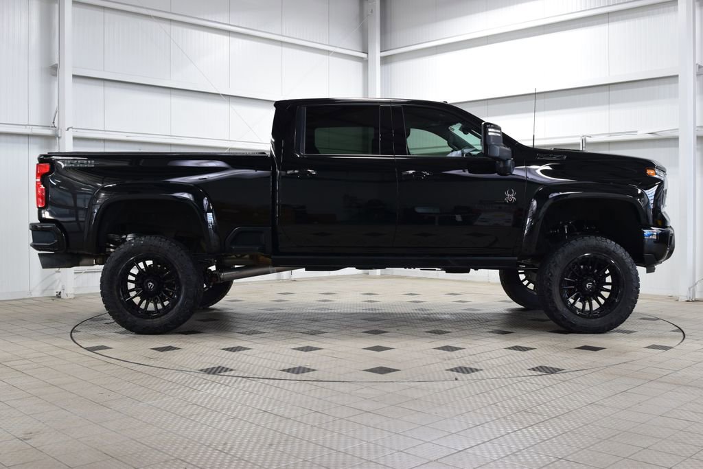 Used 2025 Chevrolet Silverado 2500 LTZ w/ Trail Boss Package AWD/4WD image 9