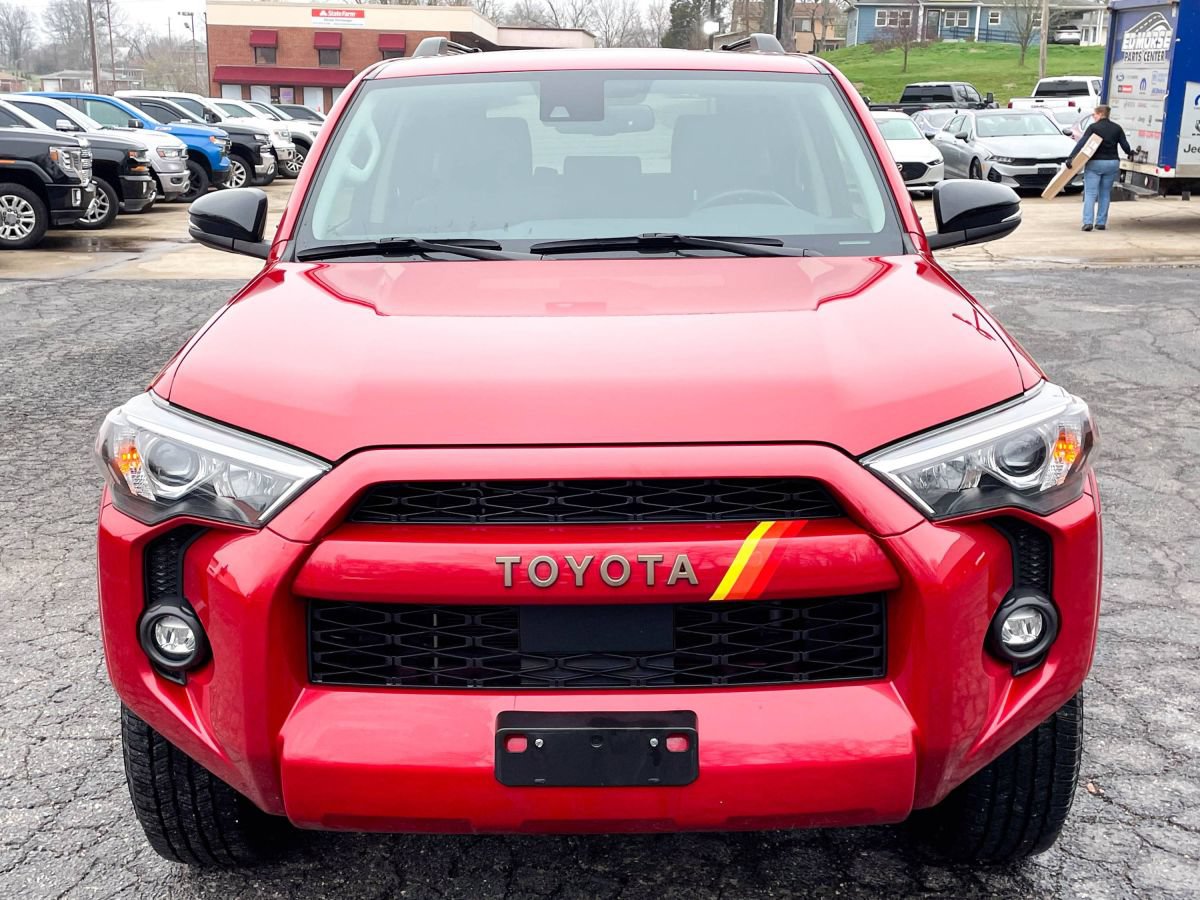 Used 2023 Toyota 4Runner 40th Anniversary SE image 7
