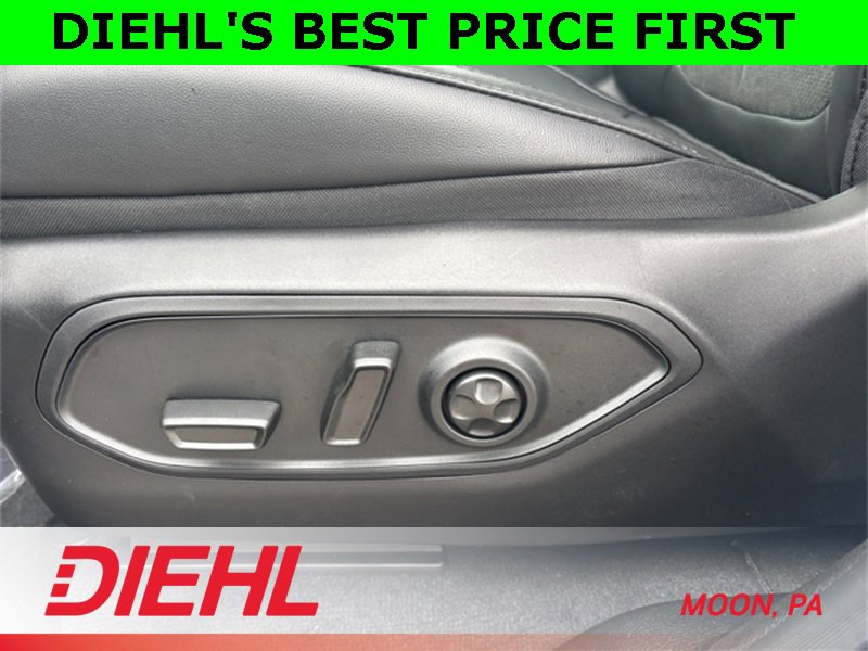 New 2025 Jeep Grand Cherokee L Altitude image 18